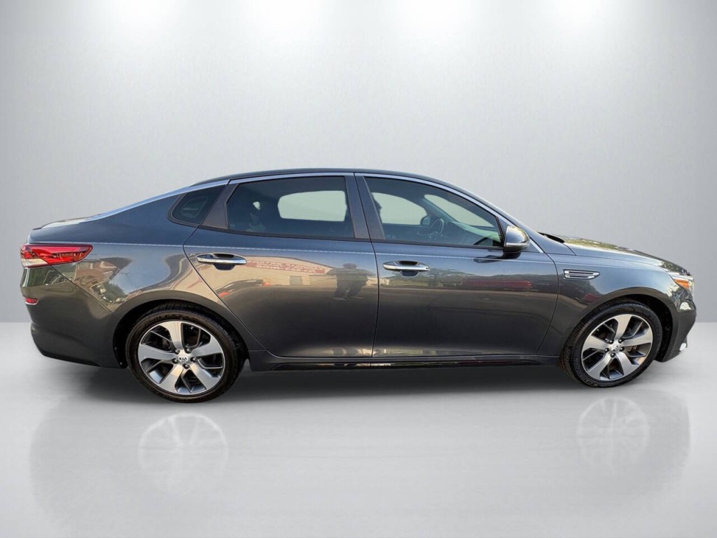 2020 Kia Optima Image 8