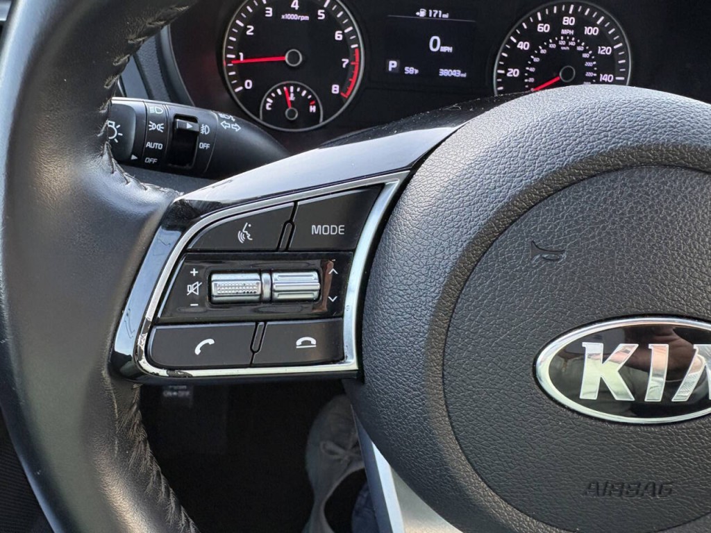 2020 Kia Optima Image 15