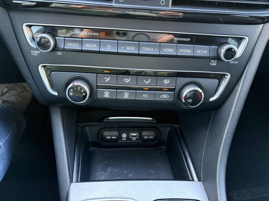 2020 Kia Optima Image 20