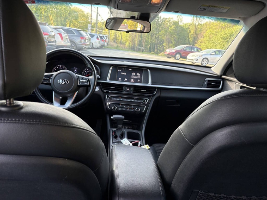 2020 Kia Optima Image 22