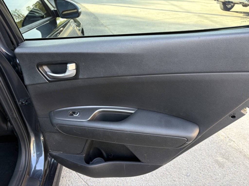 2020 Kia Optima Image 29