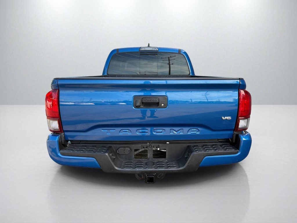 2018 Toyota Tacoma Image 6
