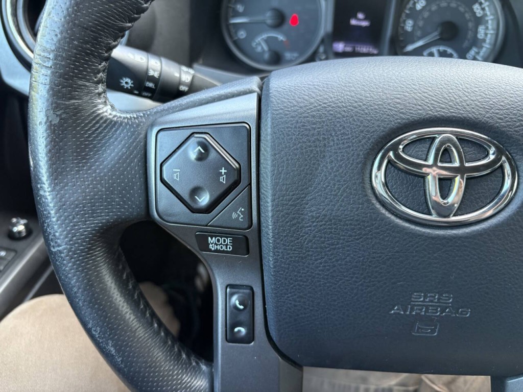 2018 Toyota Tacoma Image 15