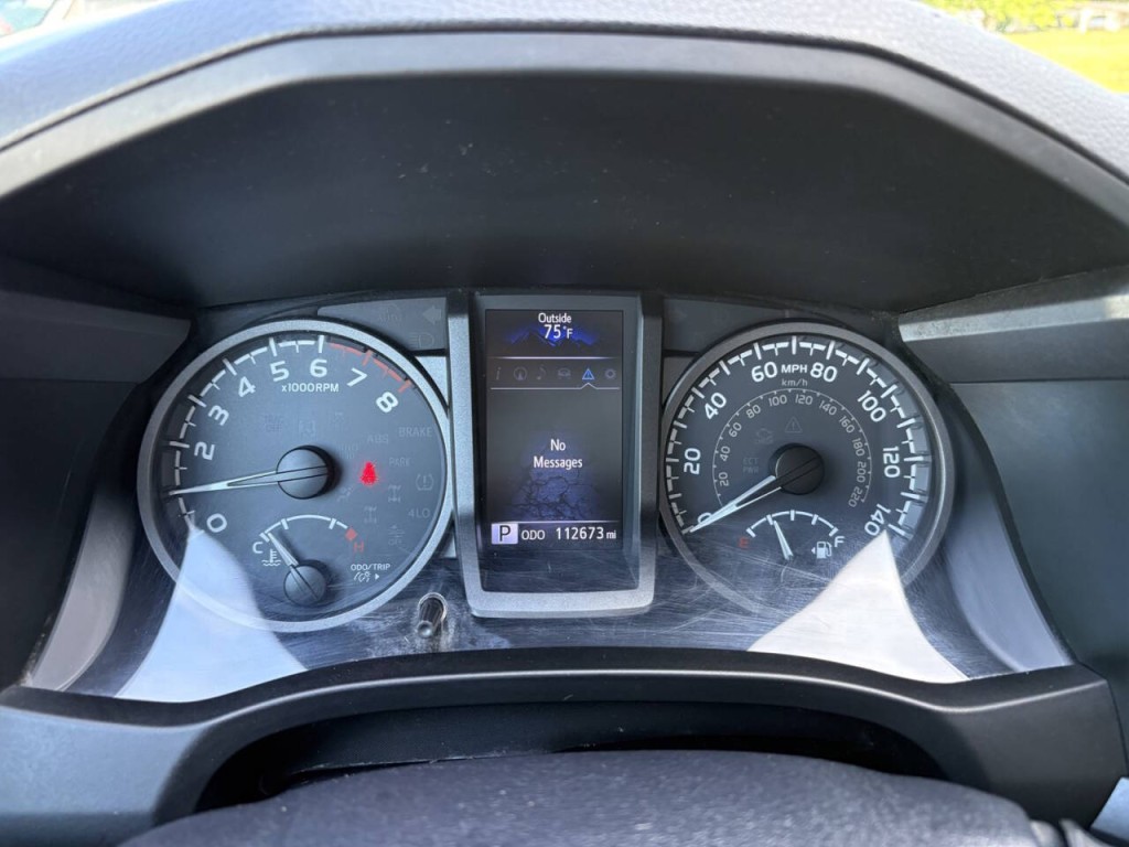 2018 Toyota Tacoma Image 16