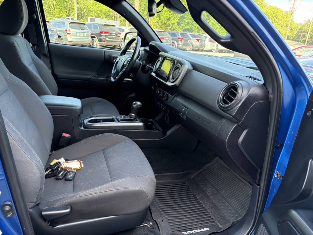 2018 Toyota Tacoma Image 26