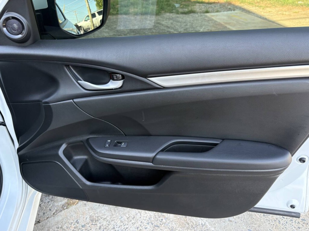 2021 Honda Civic Image 25