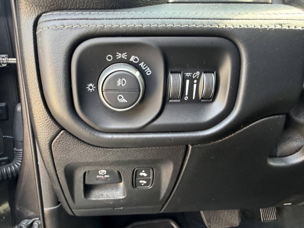 2020 RAM 1500 Image 18