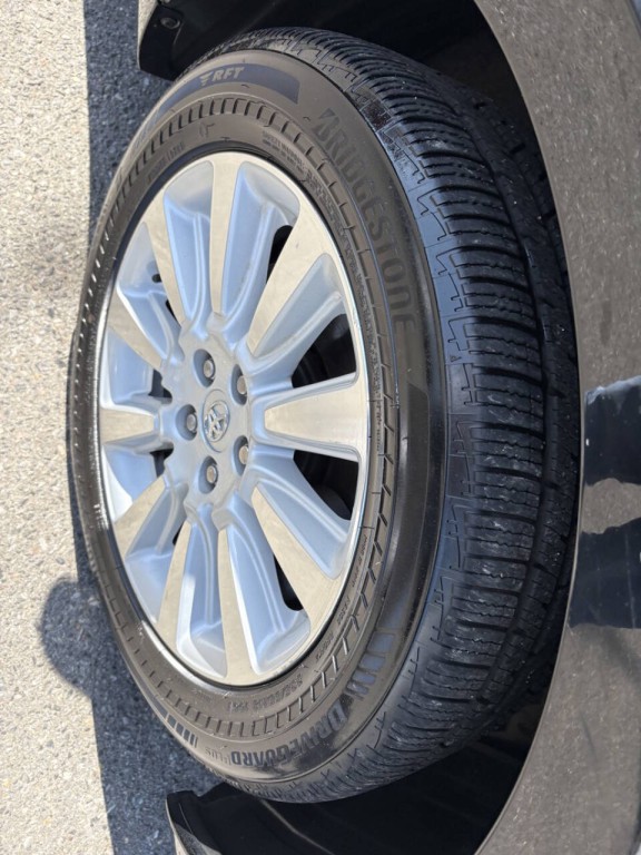 2013 Toyota Sienna Image 33
