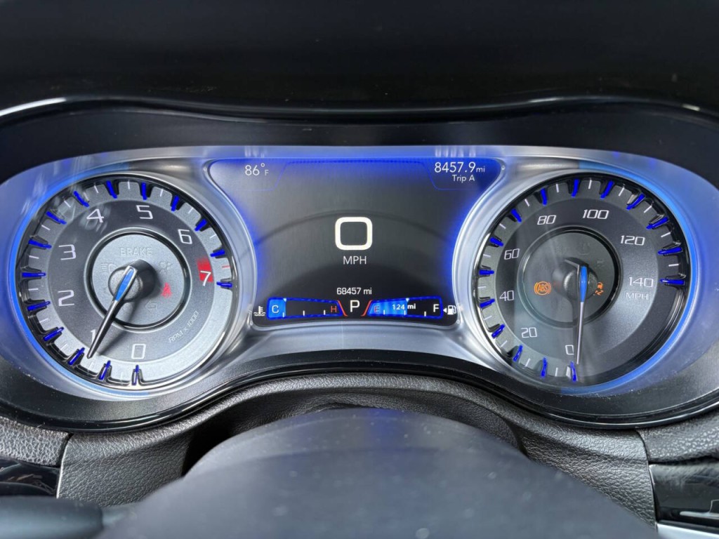 2019 Chrysler 300 Image 15