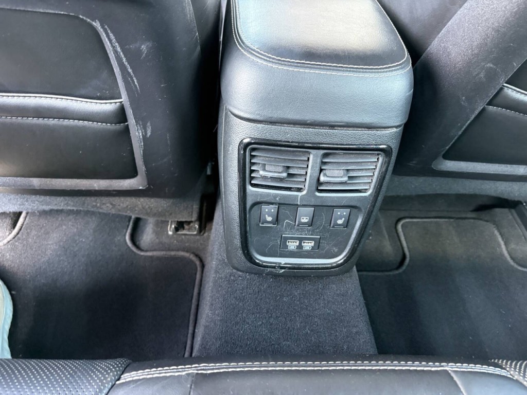 2019 Chrysler 300 Image 21