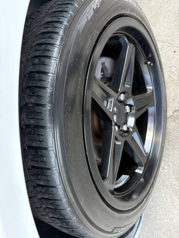 2019 Chrysler 300 Image 34