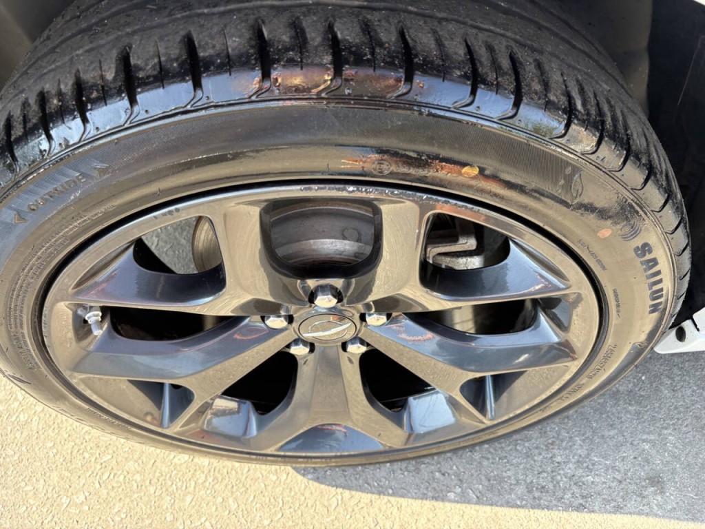 2023 Chrysler 300 Image 35