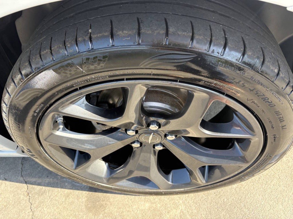 2023 Chrysler 300 Image 36