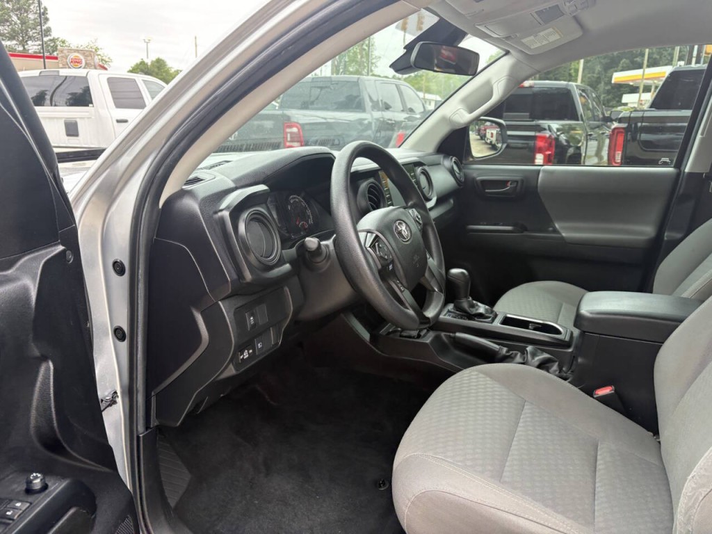 2022 Toyota Tacoma Image 11