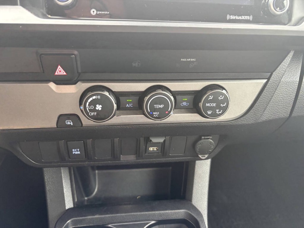 2022 Toyota Tacoma Image 18