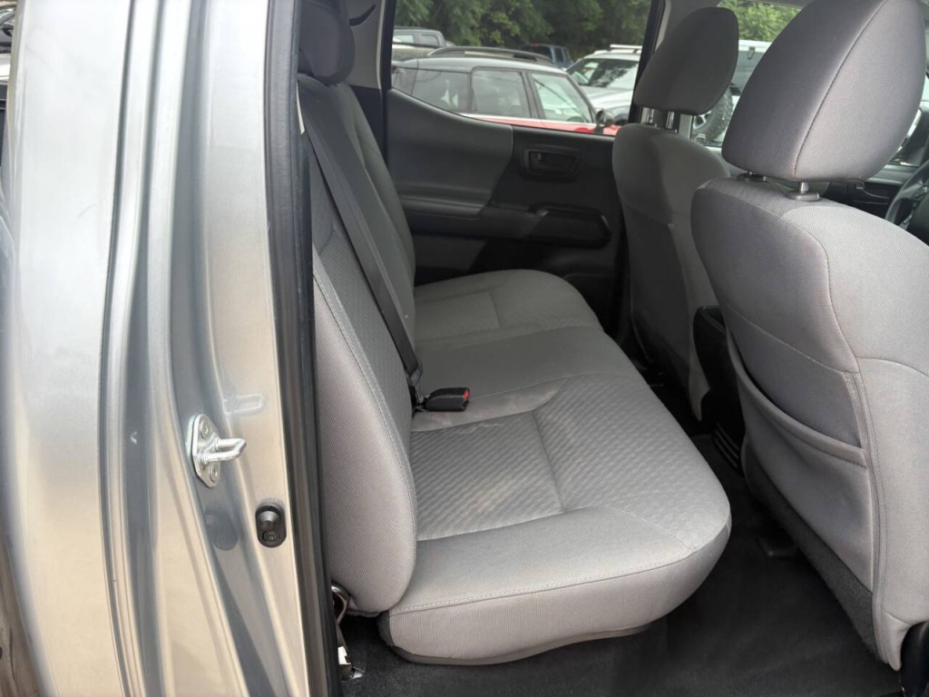 2022 Toyota Tacoma Image 26