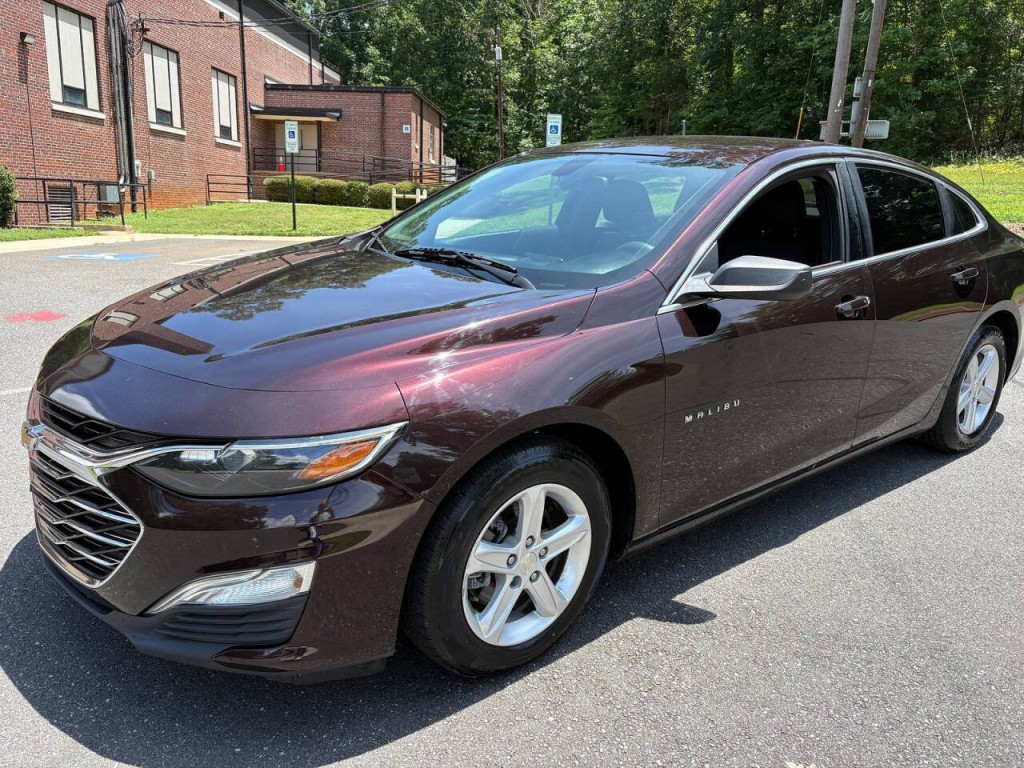 2020 Chevrolet Malibu Image 3