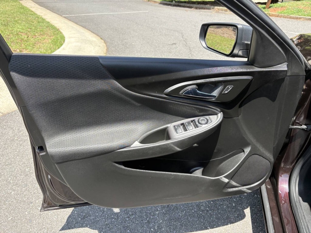 2020 Chevrolet Malibu Image 9