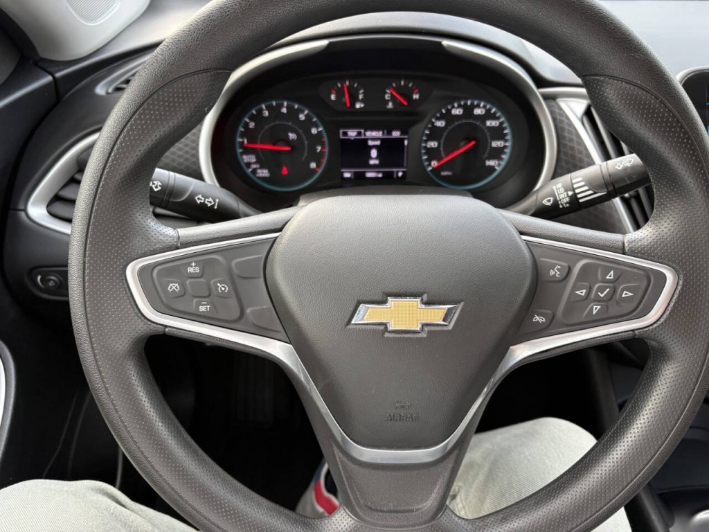 2022 Chevrolet Malibu Image 10