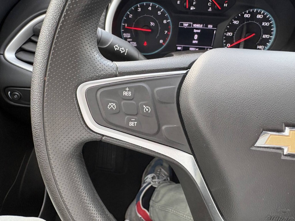 2022 Chevrolet Malibu Image 12