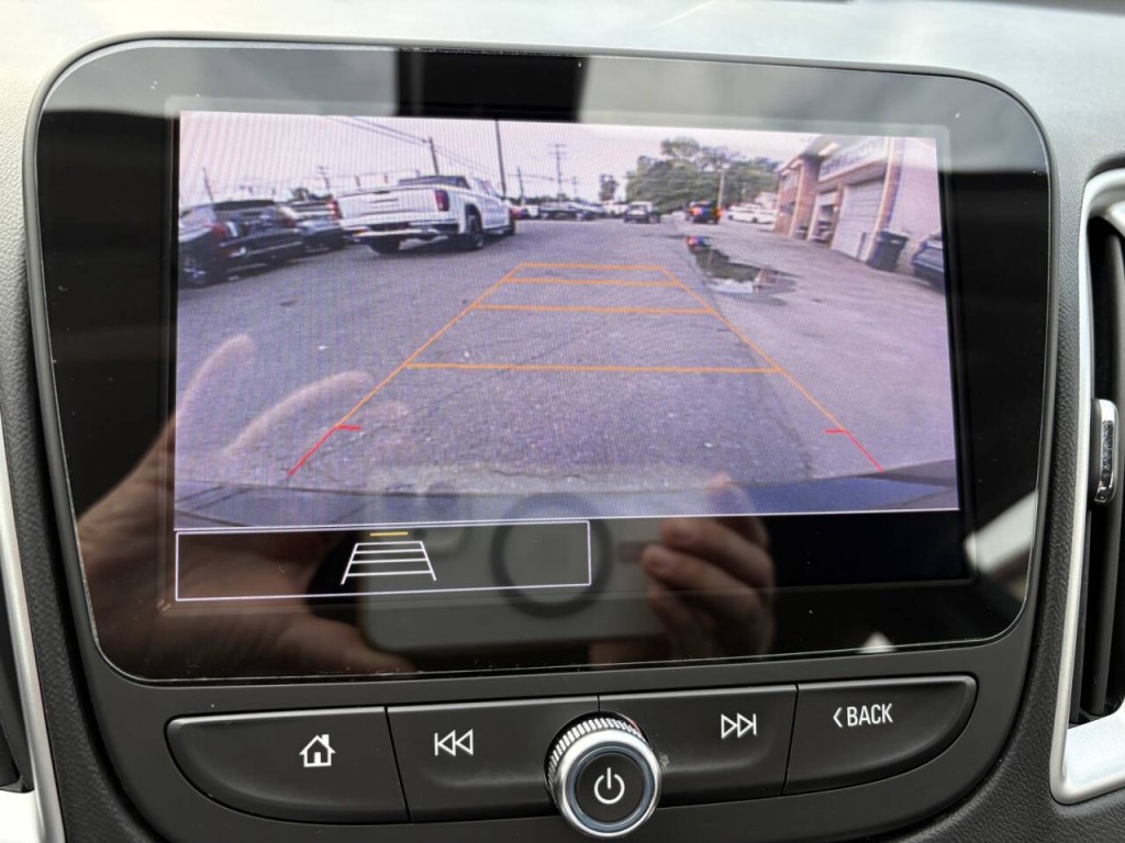 2022 Chevrolet Malibu Image 15