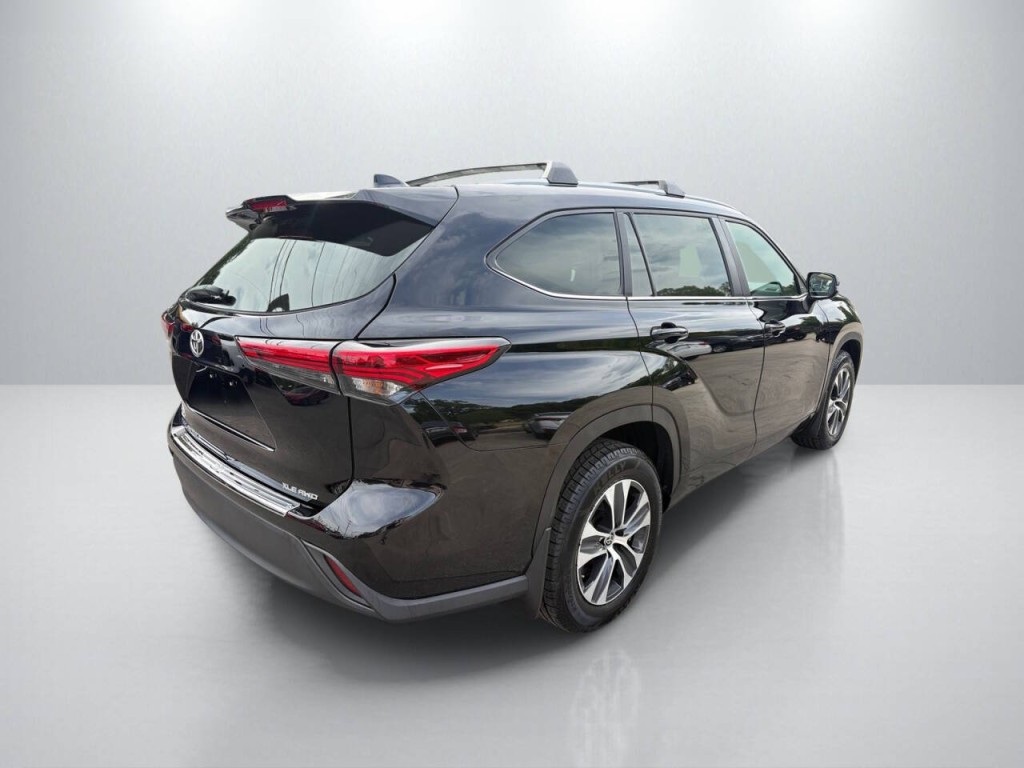 2023 Toyota Highlander Image 7