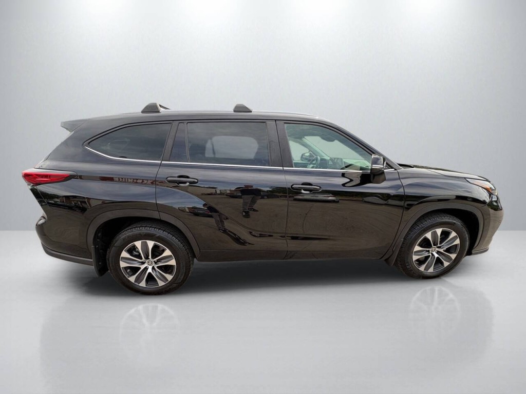 2023 Toyota Highlander Image 8