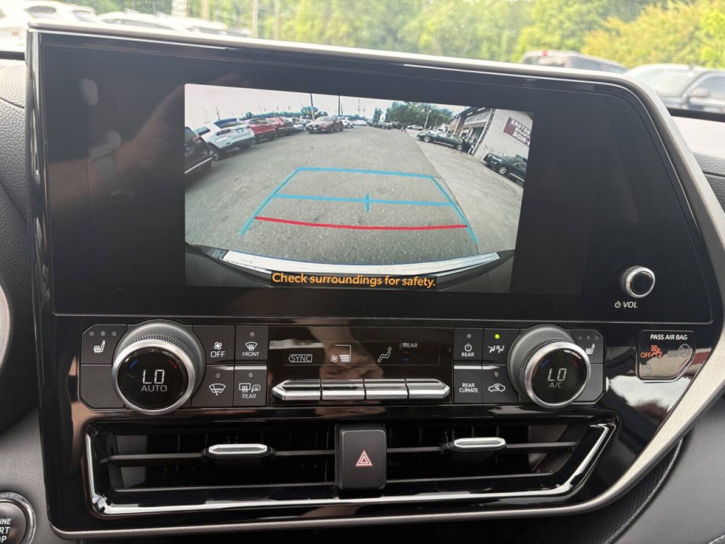 2023 Toyota Highlander Image 17