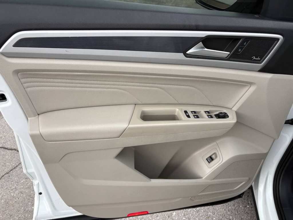 2021 Volkswagen Atlas Image 11
