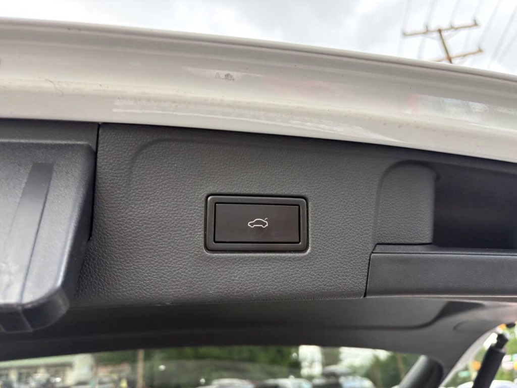 2021 Volkswagen Atlas Image 29