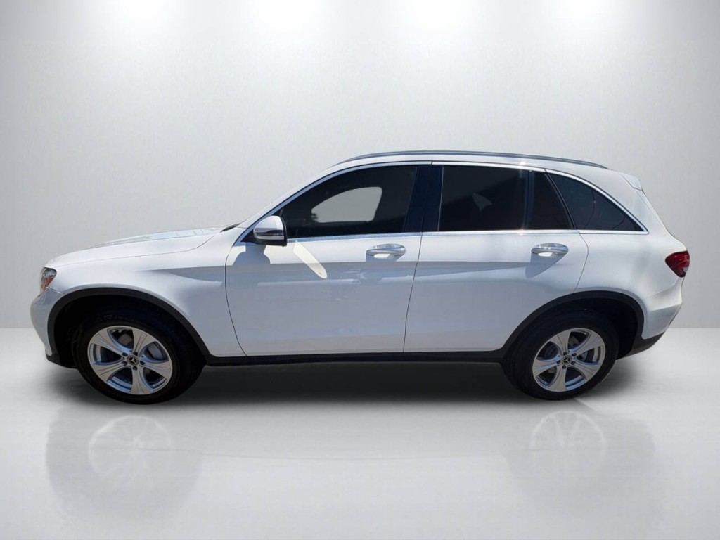 2017 Mercedes-Benz GLC-Class Image 4