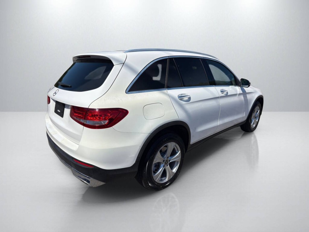 2017 Mercedes-Benz GLC-Class Image 7