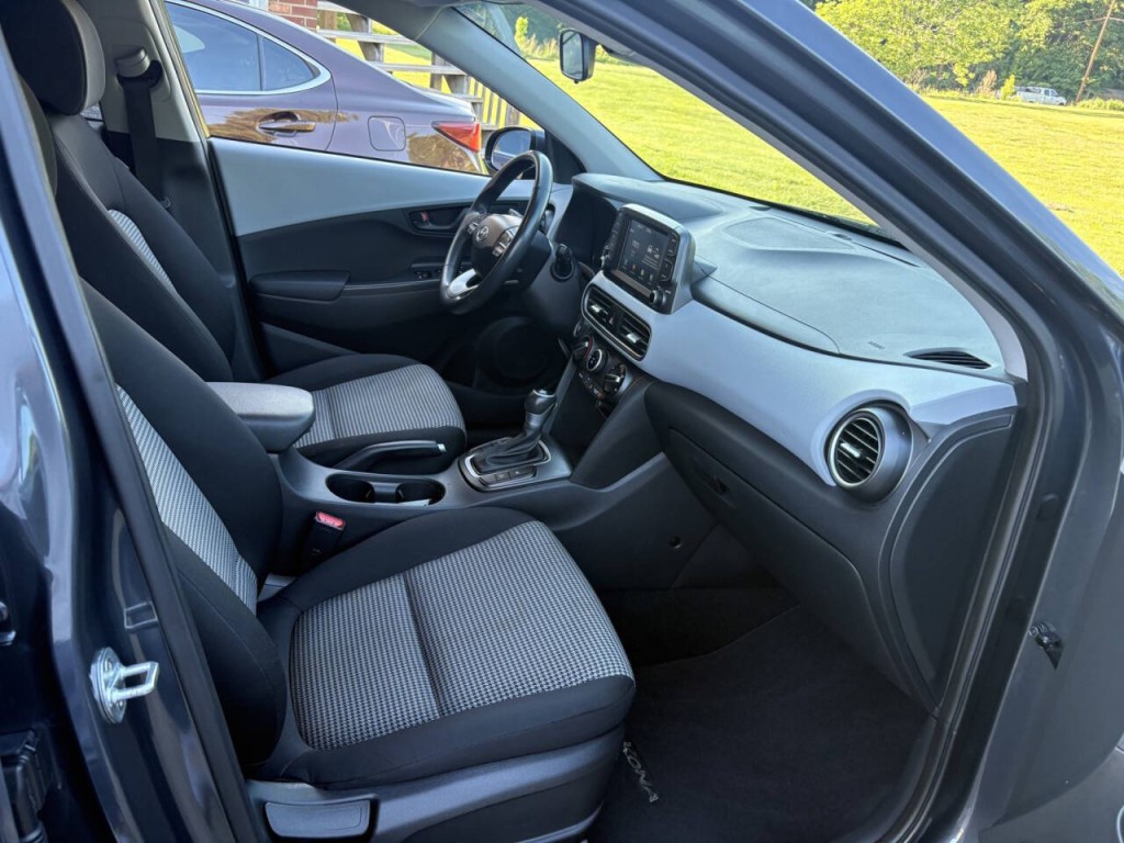 2020 Hyundai Kona Image 28