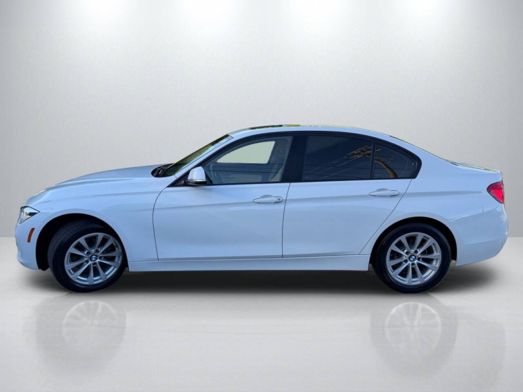 2018 BMW 3 Series Image 4