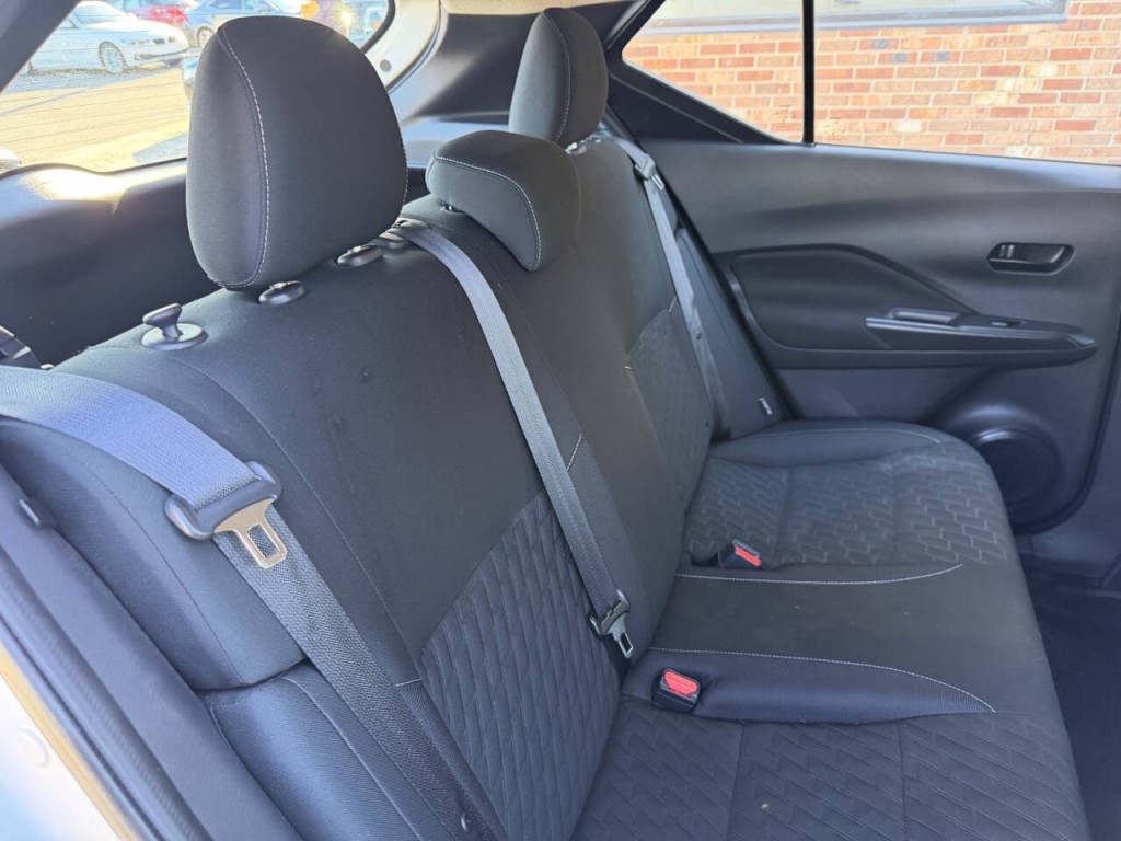2021 Nissan Kicks Image 35