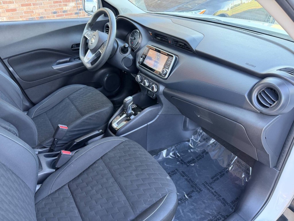 2021 Nissan Kicks Image 39