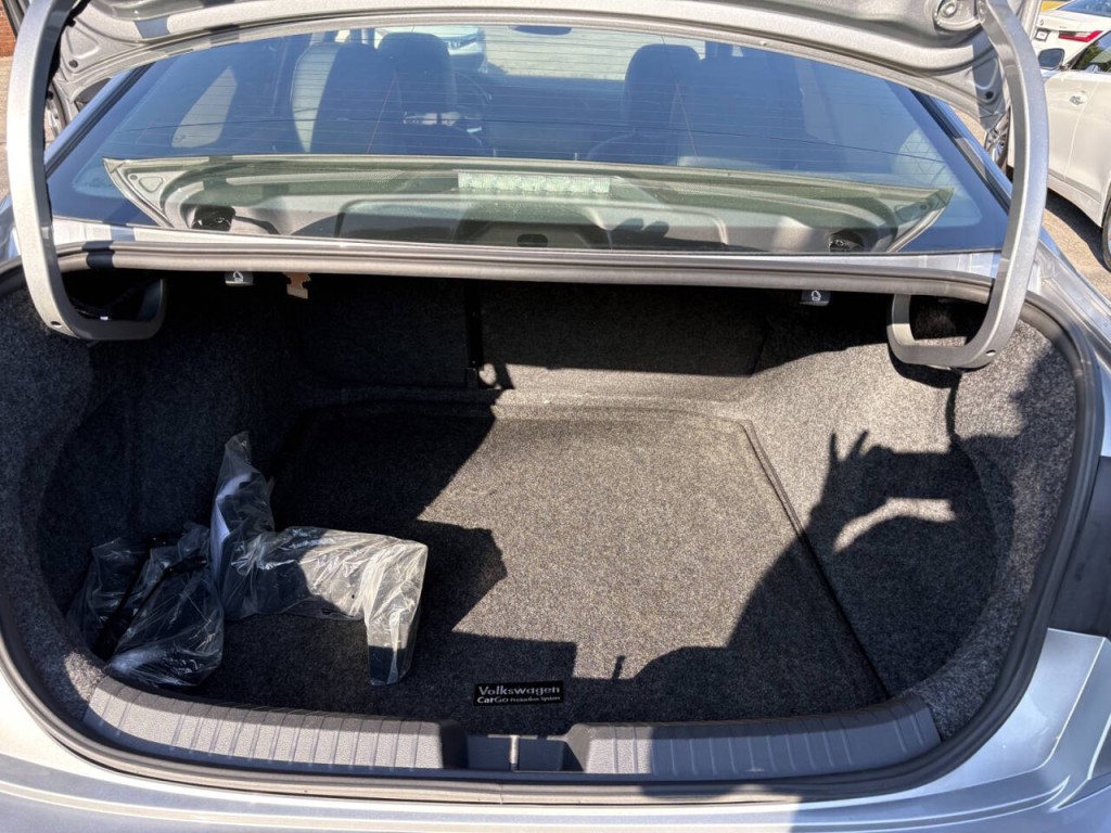 2023 Volkswagen Jetta Image 24