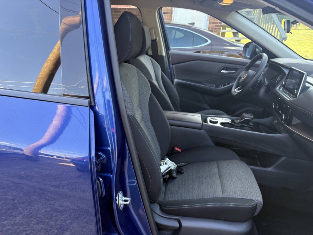 2021 Nissan Rogue Image 25