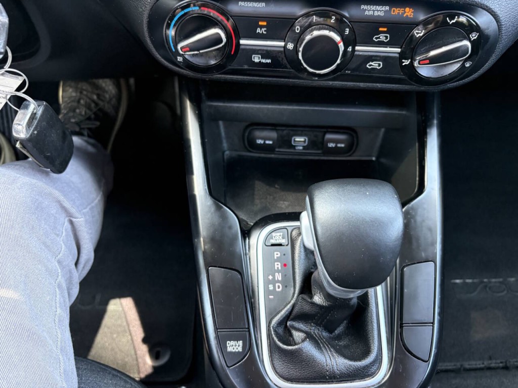 2021 Kia Soul Image 21