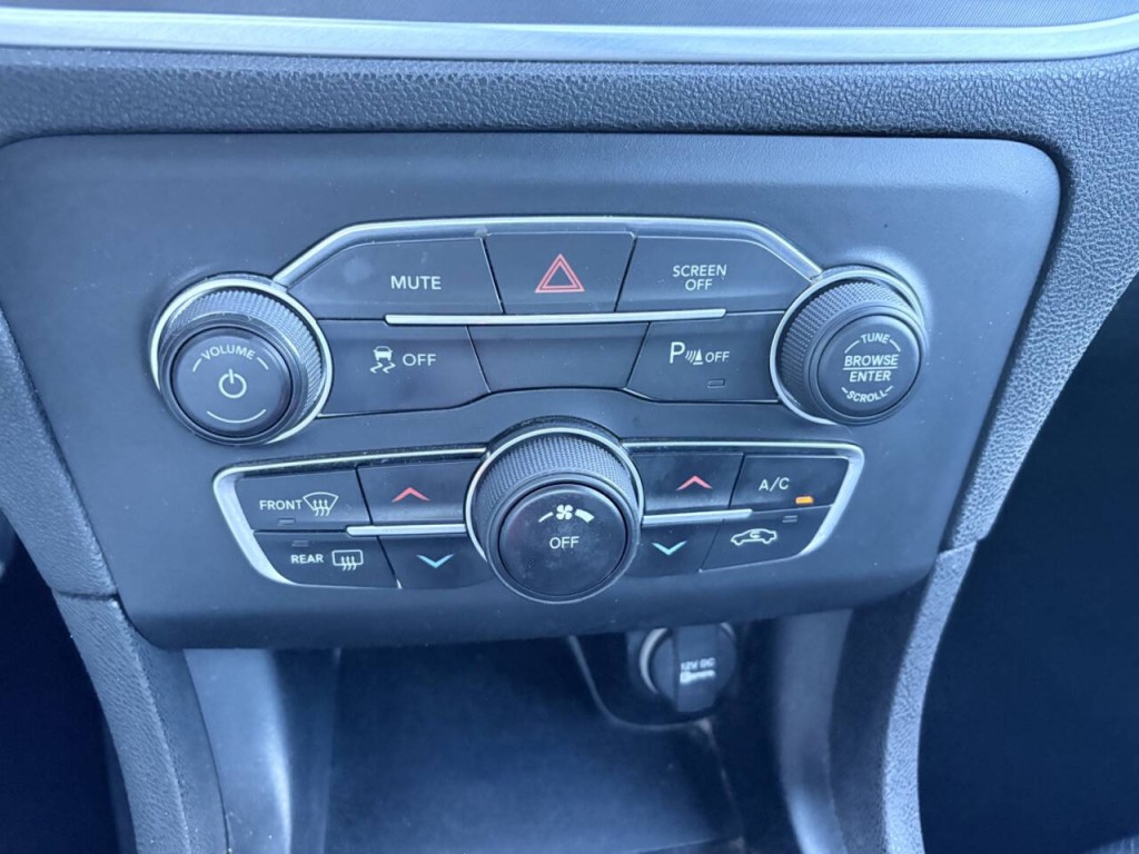 2020 Dodge Charger Image 19