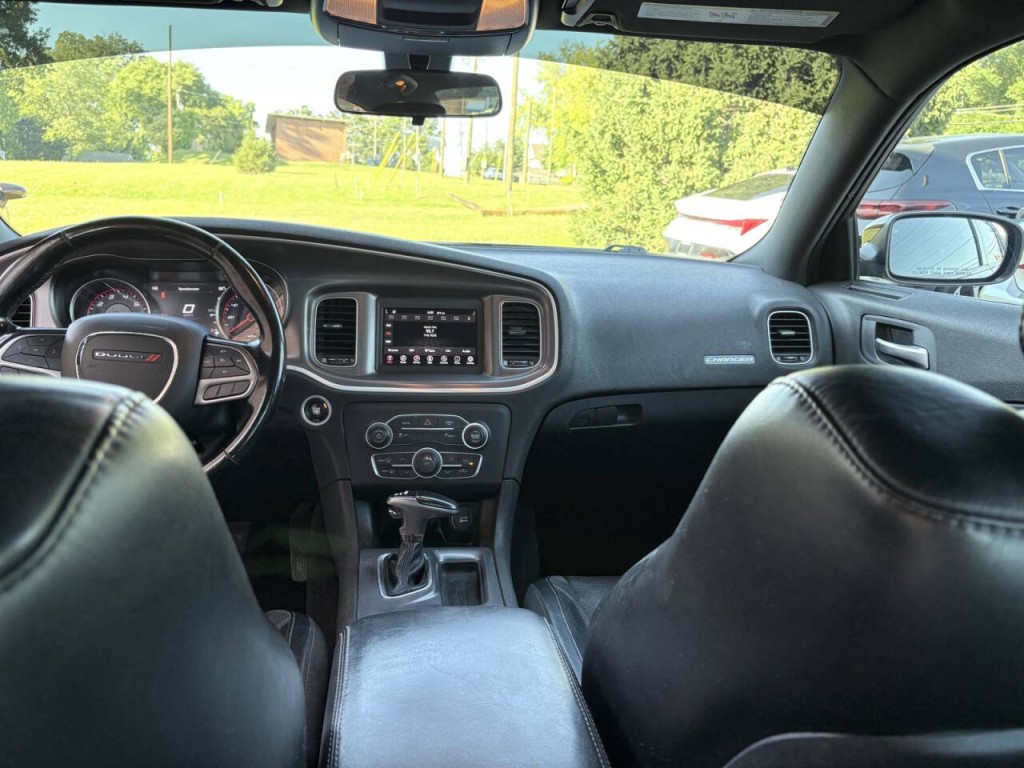 2020 Dodge Charger Image 20