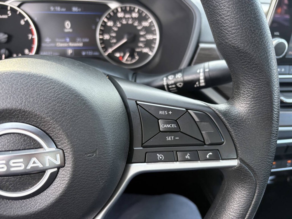 2023 Nissan Altima Image 13