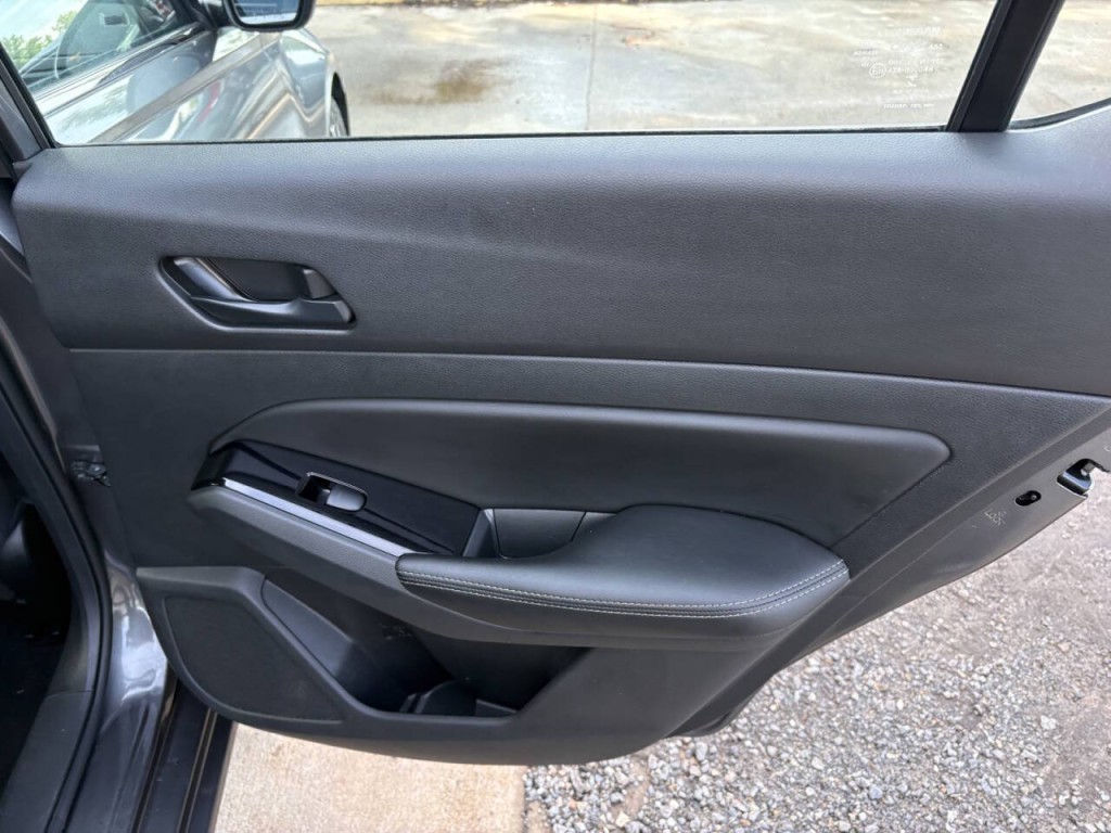 2023 Nissan Altima Image 26