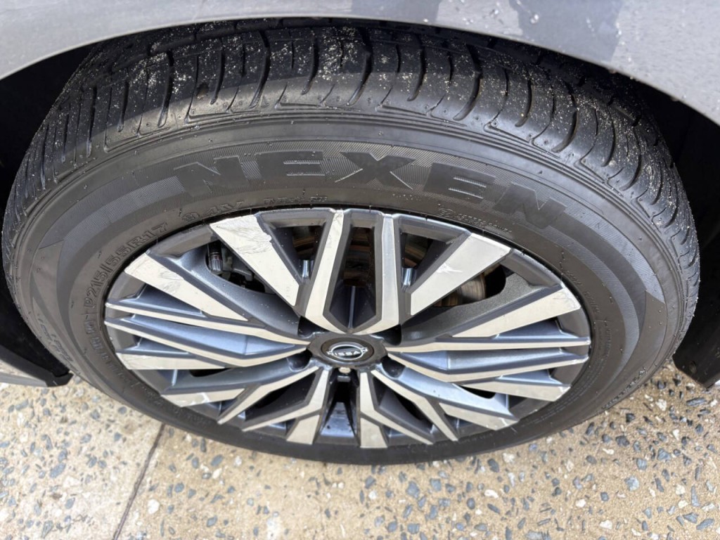 2023 Nissan Altima Image 32
