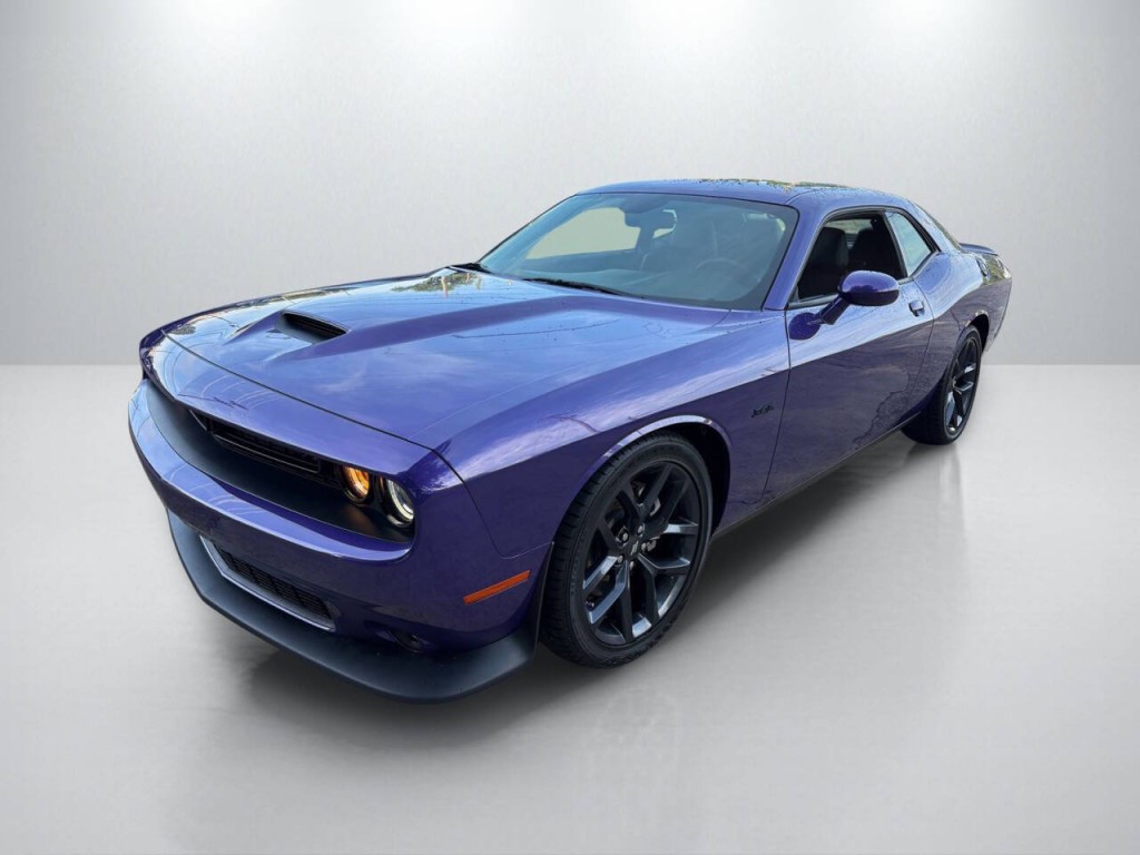 2023 Dodge Challenger Image 3