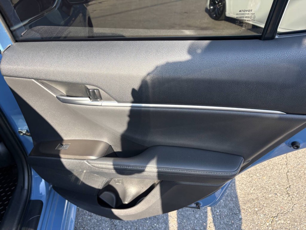 2023 Toyota Camry Image 30