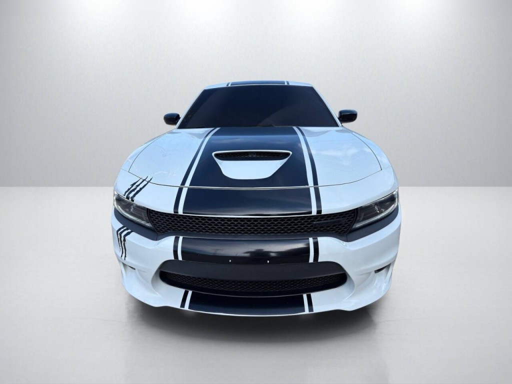 2022 Dodge Charger Image 2