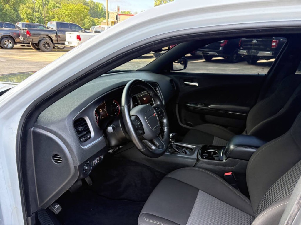 2022 Dodge Charger Image 11