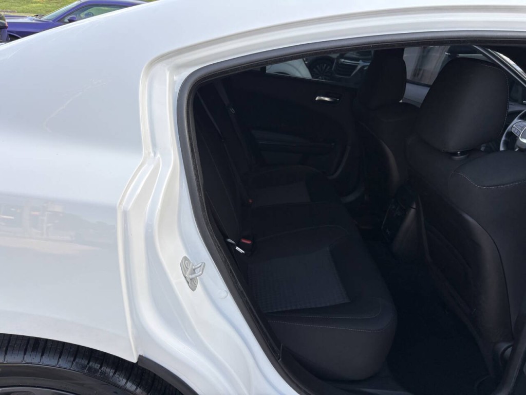 2022 Dodge Charger Image 27