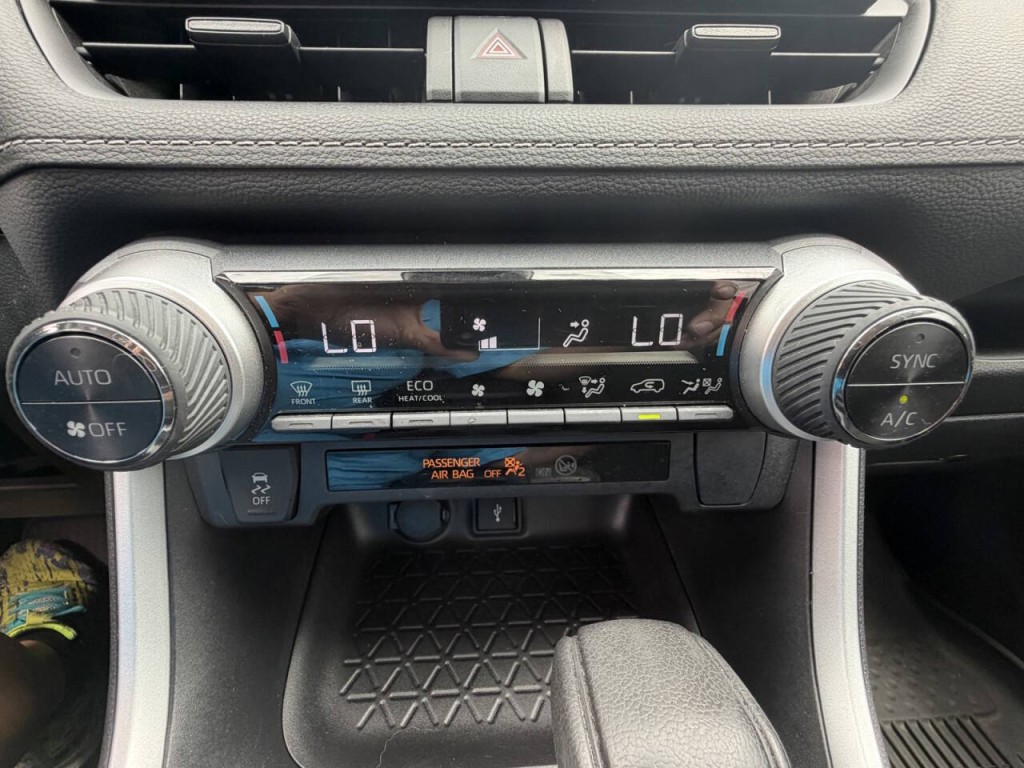 2022 Toyota Rav4 Image 24